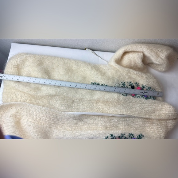 Rare Vintage 80’s Mohair Embroidered 3D Floral Chunky Knit Long Cardigan - Picture 7 of 7